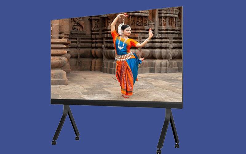 How Can Vibrant LCD Digital Display Lectern Manufacturers in Delhi Streamline Event Technology